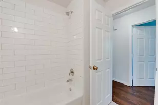5405 Groveton St, Houston, TX 77033 - Photo 22