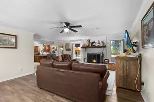 920 N Nellius St, Woodville, TX 75979 - Photo 8