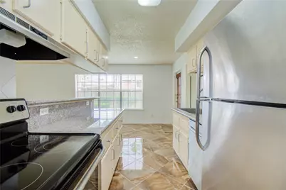 2750 Holly Hall Street #1315, Houston, TX 77054 - Photo 16