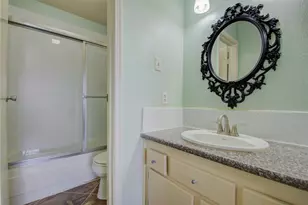 2750 Holly Hall St, Houston, TX 77054 - Photo 32