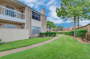 2750 Holly Hall St, Houston, TX 77054 - Photo 6