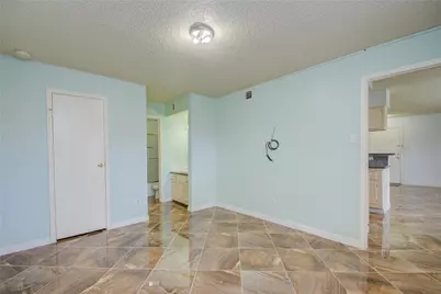 2750 Holly Hall Street #1315, Houston, TX 77054 - Photo 14