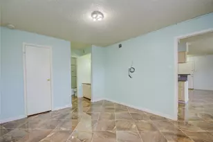 2750 Holly Hall St, Houston, TX 77054 - Photo 14