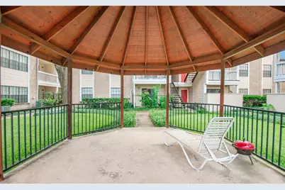 2750 Holly Hall Street #1315, Houston, TX 77054 - Photo 4