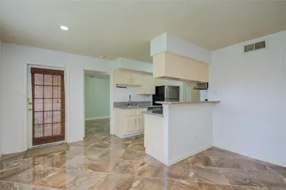 2750 Holly Hall Street #1315, Houston, TX 77054 - Photo 22