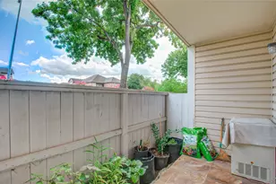 2750 Holly Hall St, Houston, TX 77054 - Photo 38