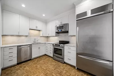 3711 San Felipe Street #10C, Houston, TX 77027 - Photo 4