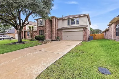 32014 Decker Oaks Drive, Pinehurst, TX 77362 - Photo 2