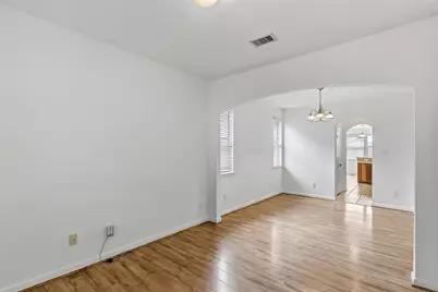 32014 Decker Oaks Drive, Pinehurst, TX 77362 - Photo 8