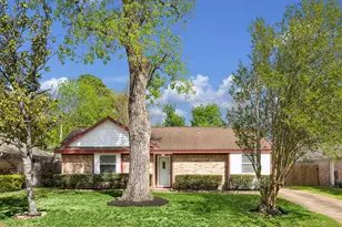 9006 Stone Brook Ln, Houston, TX 77040 - Photo 1