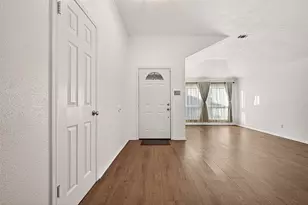 8526 Greenleaf Lake Dr, Houston, TX 77095 - Photo 4