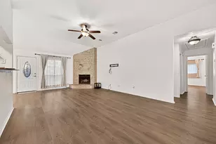 8526 Greenleaf Lake Dr, Houston, TX 77095 - Photo 12