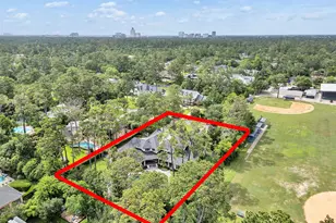 11527 Green Oaks Dr, Houston, TX 77024 - Photo 16