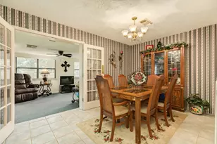 208 Lostracco St, Angleton, TX 77515 - Photo 8