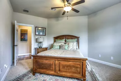 154 W Hullwood Court, The Woodlands, TX 77389 - Photo 32