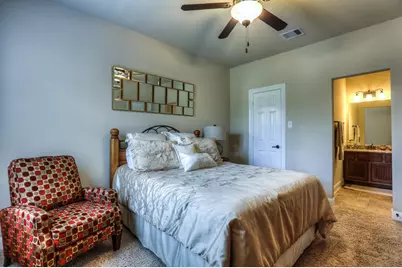 154 W Hullwood Court, The Woodlands, TX 77389 - Photo 36