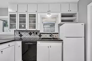 1758 Hawthorne St, Houston, TX 77098 - Photo 12