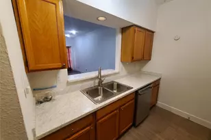 17473 Red Oak Dr, Houston, TX 77090 - Photo 14