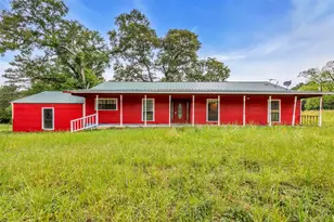 112 Little Rd, New Waverly, TX 77358 - Photo 4