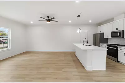 4114 Castor Street #B, Houston, TX 77022 - Photo 8