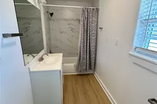 305 Miles Rd, Bacliff, TX 77518 - Photo 6