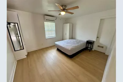 305 Miles Road, Bacliff, TX 77518 - Photo 4