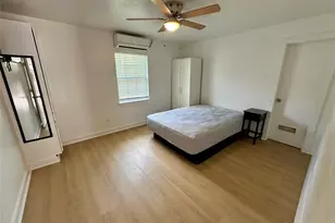 305 Miles Rd, Bacliff, TX 77518 - Photo 4