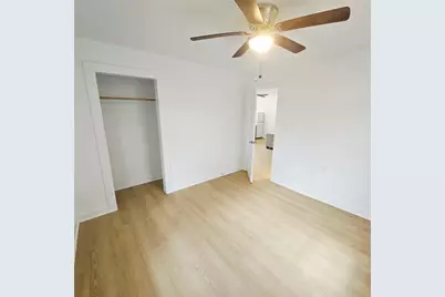 305 Miles Road, Bacliff, TX 77518 - Photo 12