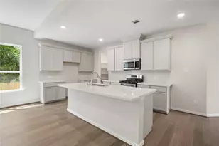 12322 Liberty Vlg Dr, Cypress, TX 77433 - Photo 6