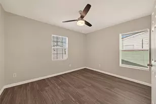 10141 Chadwick St, Houston, TX 77029 - Photo 12