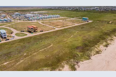 732 Seaside Drive, Crystal Beach, TX 77650 - Photo 12