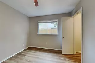 7410 Soledad Dr, Houston, TX 77083 - Photo 10