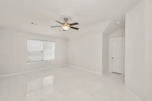 12338 Sabine Point Dr, Humble, TX 77346 - Photo 20