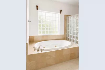 11414 Kingsbarn Court, Tomball, TX 77377 - Photo 18