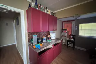 2945 W Lucas Dr, Beaumont, TX 77706 - Photo 16