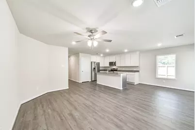 2 N Circlewood Glen, The Woodlands, TX 77381 - Photo 10