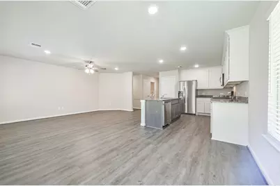 2 N Circlewood Glen, The Woodlands, TX 77381 - Photo 8