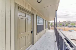 3131 Southwest Freeway C40, Houston, TX 77098 - Photo 2