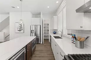 2708 Grand Fountains Dr, Houston, TX 77054 - Photo 10
