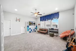 1433 Hicks Field Ln, League City, TX 77573 - Photo 34