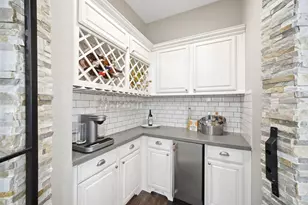 1433 Hicks Field Ln, League City, TX 77573 - Photo 12