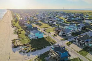 2691 Gillespie, Crystal Beach, TX 77650 - Photo 28