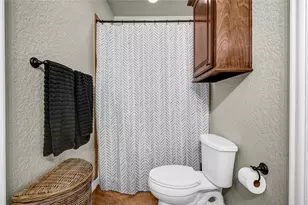 1016 Shady Oaks Dr, Angleton, TX 77515 - Photo 30
