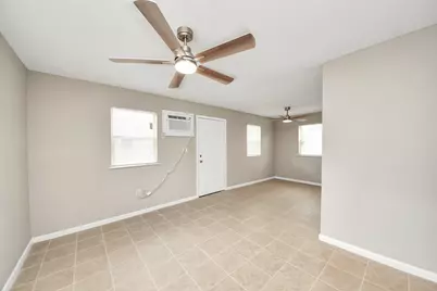 3914 Hoffman Street #B, Houston, TX 77026 - Photo 10