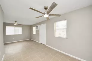 3914 Hoffman St, Houston, TX 77026 - Photo 8