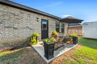 316 Carlos Leal Dr, Dayton, TX 77535 - Photo 24