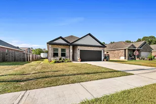 316 Carlos Leal Dr, Dayton, TX 77535 - Photo 26