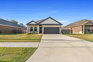 316 Carlos Leal Dr, Dayton, TX 77535 - Photo 2