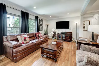 1963 W McKinney Street, Houston, TX 77019 - Photo 8