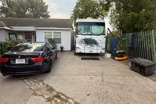 8407 Sonneville Dr, Houston, TX 77080 - Photo 4